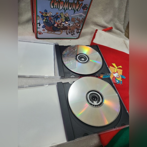 Christmas with the Chipmunks Collectible CD set and Stocking - Picture 3 of 4